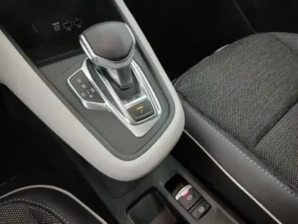 Photo 19 Renault Captur E-Tech Plug-in 160 Intens