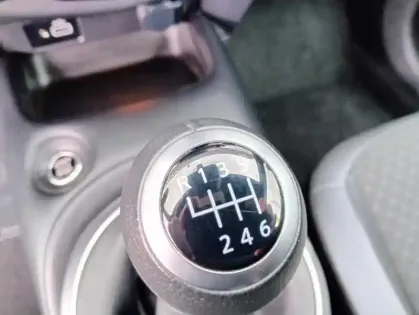 Photo 12 Nissan Juke II DIG-T 114 BVM6 N-Connecta