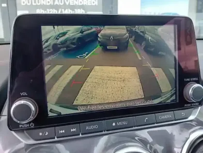 Photo 10 Nissan Juke II DIG-T 114 BVM6 N-Connecta