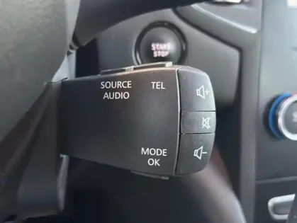 Photo 22 Renault Megane IV Berline Business TCe 115 FAP