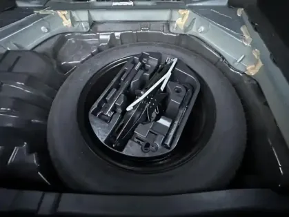 Photo 18 Renault Megane IV Berline Business TCe 115 FAP