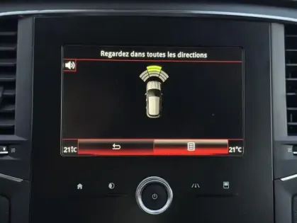 Photo 5 Renault Megane IV Berline Business TCe 115 FAP