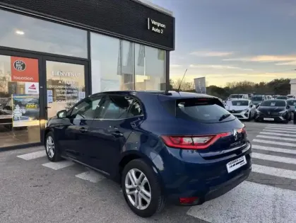 Photo 16 Renault Megane IV Berline Business TCe 115 FAP