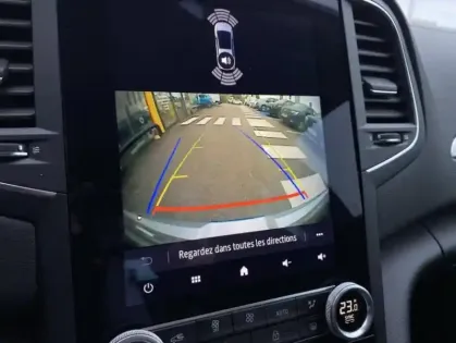 Photo 5 Renault Megane IV Berline techno TCe 140 EDC