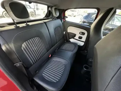 Photo 22 Renault Twingo III Intens TCe 95 EDC