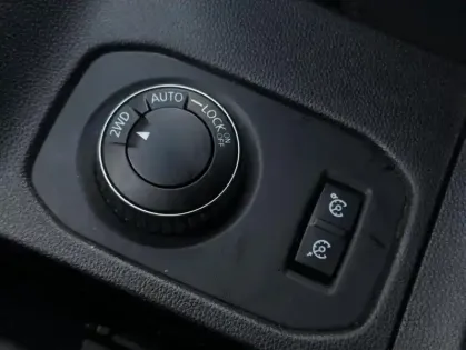 Photo 10 Dacia Duster II Prestige TCe 150 FAP 4x4 E6U