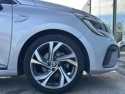 Photo 27 Renault Clio V RS Line E-Tech hybride 140 -21N