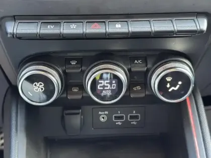 Photo 21 Renault Clio V RS Line E-Tech hybride 140 -21N