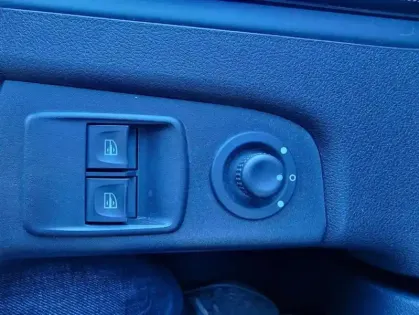 Photo 18 Renault Trafic III Zen L2 Energy dCi 145 8 places