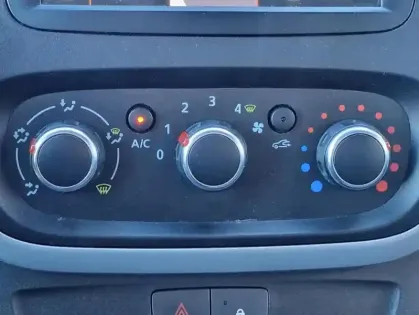 Photo 5 Renault Trafic III Zen L2 Energy dCi 145 8 places