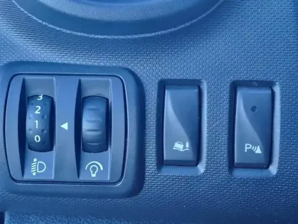 Photo 8 Renault Trafic III Zen L2 Energy dCi 145 8 places