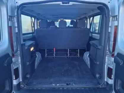 Photo 13 Renault Trafic III Zen L2 Energy dCi 145 8 places