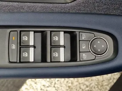 Photo 25 Renault R 4 II techno 150 ch autonomie confort