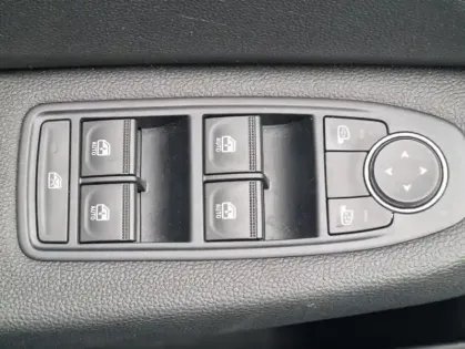 Photo 24 Renault Clio V Evolution Blue dCi 100 -25