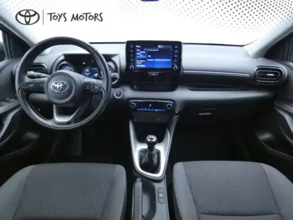 Photo 16 Toyota Yaris 120 VVT-i Design