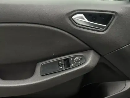 Photo 16 Renault Clio Société V Air Nav Blue dCi 85