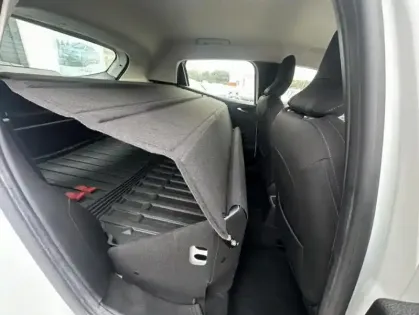 Photo 15 Renault Clio Société V Air Nav Blue dCi 85