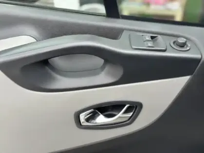 Photo 10 Renault Trafic III FG GCF L1H1 1200 Energy dCi 125 E6