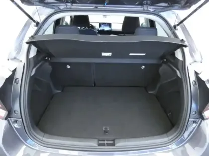 Photo 5 Toyota Yaris 120 VVT-i Design