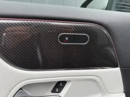 Photo 19 Mercedes GLA 250 e AMG Line