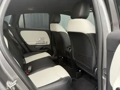 Photo 12 Mercedes GLA 250 e AMG Line