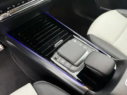 Photo 26 Mercedes GLA 250 e AMG Line