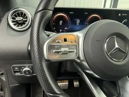 Photo 24 Mercedes GLA 250 e AMG Line