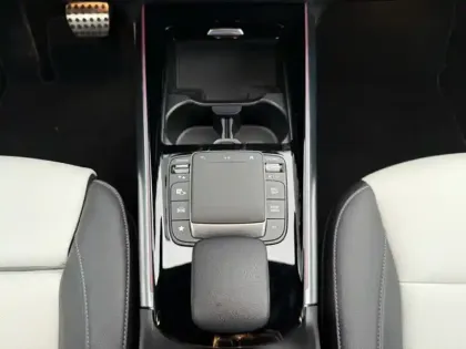 Photo 14 Mercedes GLA 250 e AMG Line