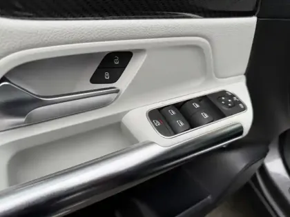 Photo 20 Mercedes GLA 250 e AMG Line