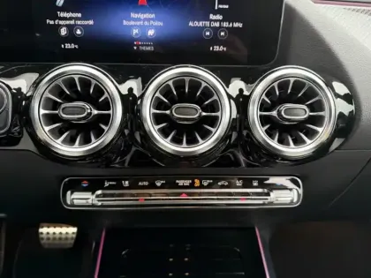 Photo 13 Mercedes GLA 250 e AMG Line