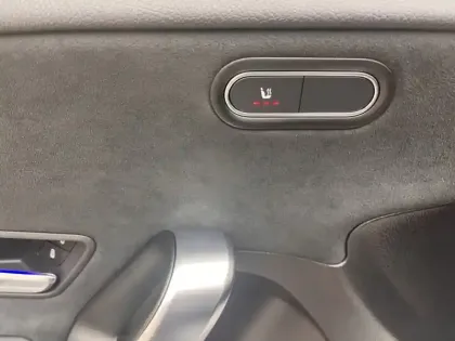 Photo 15 Mercedes Classe A Gén. IV (W177) Ph2 AMG Line 5