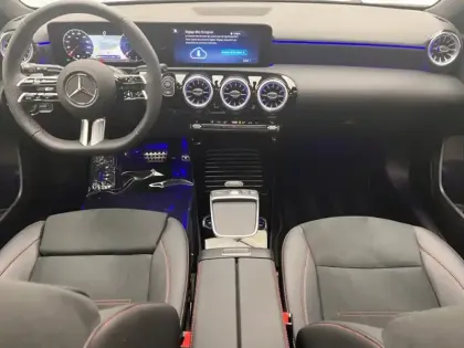 Photo 10 Mercedes Classe A Gén. IV (W177) Ph2 AMG Line 5