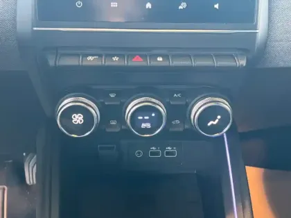 Photo 4 Renault Clio 1.0 TCe 90ch Techno - 25