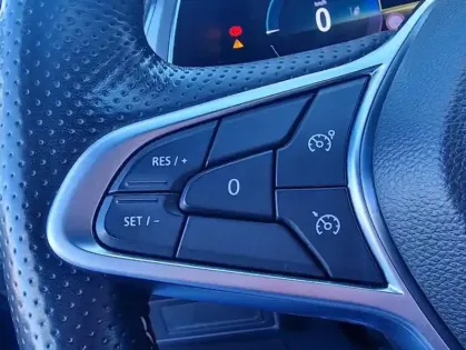 Photo 32 Renault Captur II R.S. Line E-Tech hybride recha 160 - 21