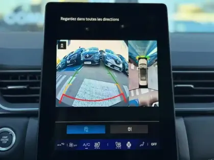 Photo 5 Renault Symbioz iconic E-Tech full hybrid 160