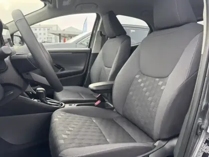 Photo 13 Toyota Yaris Hybride 116h Design PAC