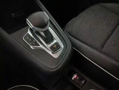 Photo 22 Renault Captur E-Tech Plug-in 160 Intens