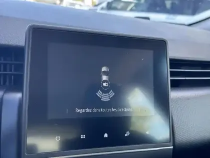 Photo 9 Renault Clio V Business E-Tech hybride 140 -21N