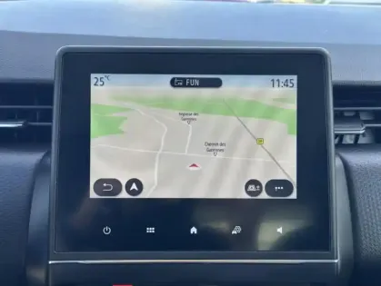 Photo 28 Renault Clio V Business E-Tech hybride 140 -21N