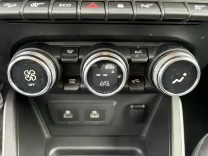 Photo 22 Dacia Duster II Prestige Blue dCi 115 4x4