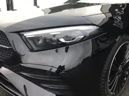 Photo 15 Mercedes Classe A 180 d AMG Line