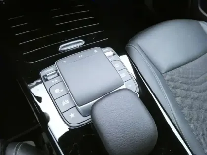 Photo 19 Mercedes Classe A Gén. IV (W177) Ph1 Business Line 5