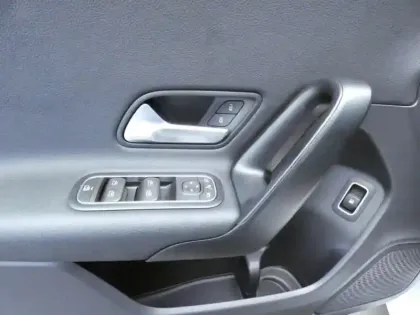 Photo 12 Mercedes Classe A Gén. IV (W177) Ph1 Business Line 5