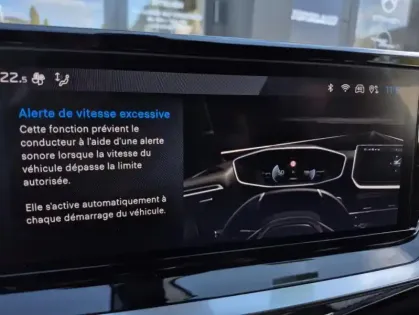 Photo 62 Peugeot 2008 II Hybrid 136 e-DCS6 ALLURE