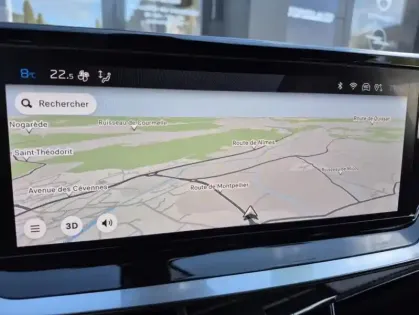 Photo 37 Peugeot 2008 II Hybrid 136 e-DCS6 ALLURE