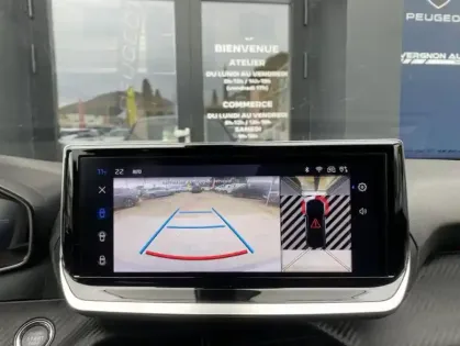Photo 5 Peugeot 2008 II Hybrid 136 e-DCS6 ALLURE