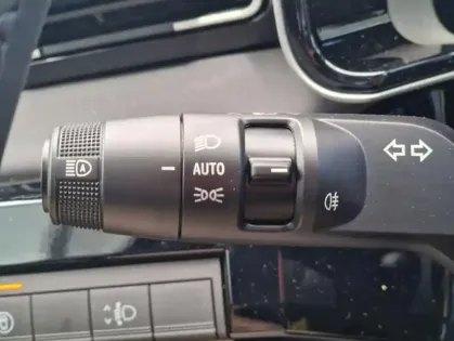 Photo 35 Renault 5 III iconic cinq 10 ch autonomie confort