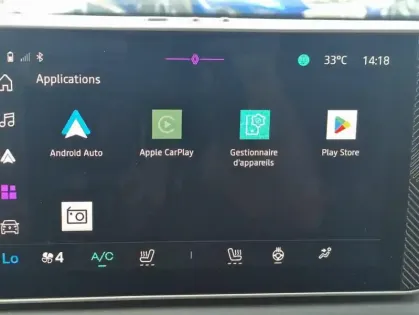 Photo 14 Renault 5 III iconic cinq 10 ch autonomie confort