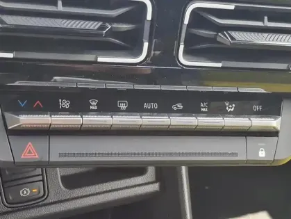 Photo 32 Renault 5 III iconic cinq 10 ch autonomie confort