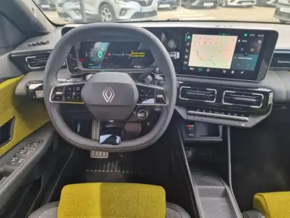 Photo 23 Renault 5 III iconic cinq 10 ch autonomie confort